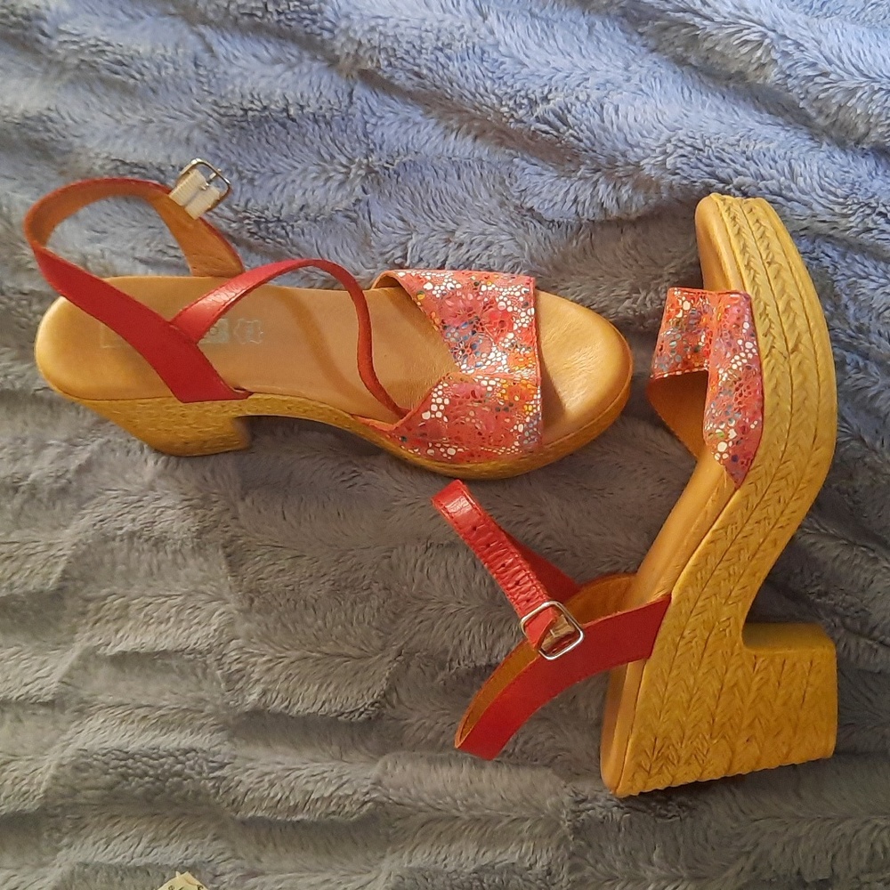 Genuine leather platform sandals size 8